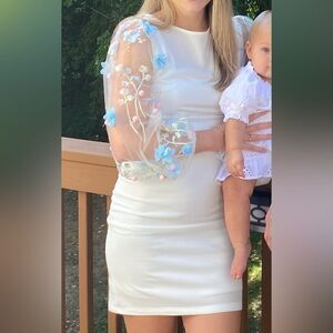 Elegant Bodycon Dress with Puffy Sleeves 🤍